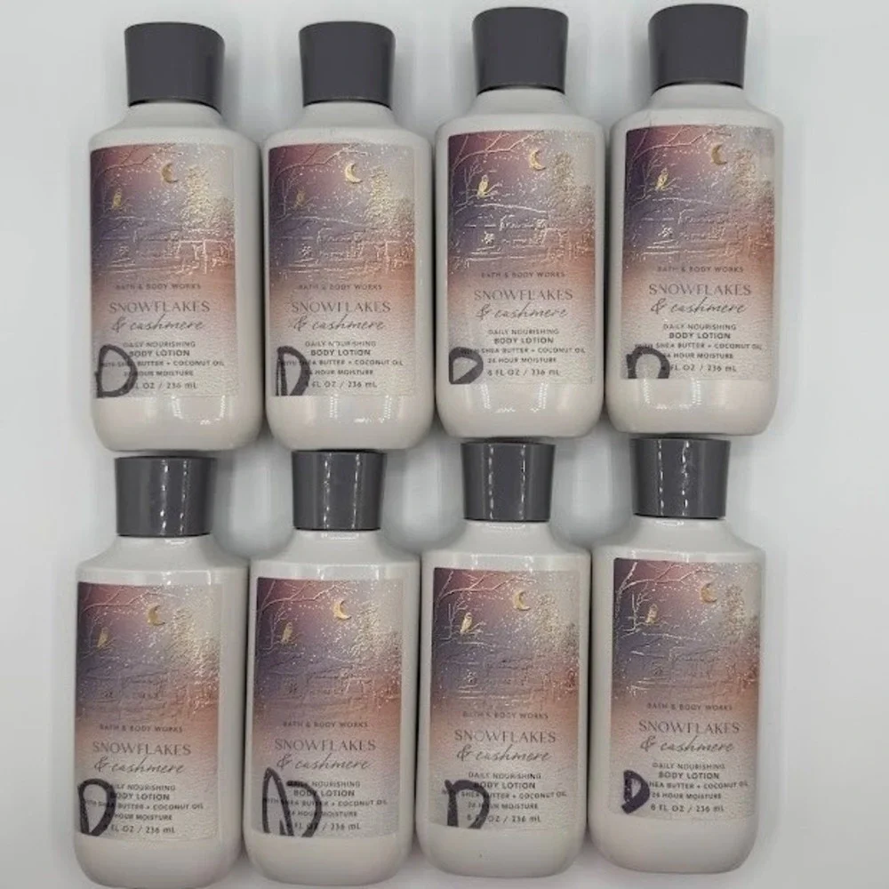 Bath & Body Works Snowflakes & Cashmere Daily Nourishing Body Lotion 8-Pack 8oz